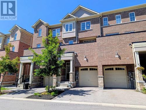 257 HARDING PARK STREET  Newmarket, ON L3Y 0E1