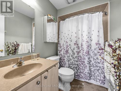 6122 Coxswain Crescent, Mississauga, ON - Indoor Photo Showing Bathroom