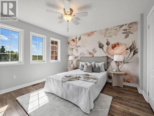 6122 Coxswain Crescent, Mississauga, ON - Indoor Photo Showing Bedroom