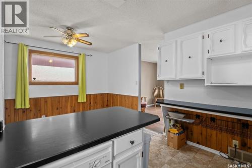 1338 Lacroix Crescent, Prince Albert, SK - Indoor Photo Showing Kitchen