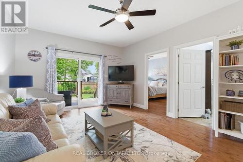 155 South Street S, Goderich, ON - Indoor Photo Showing Living Room