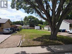 1713 D AVENUE N  Saskatoon, SK S7L 1N7