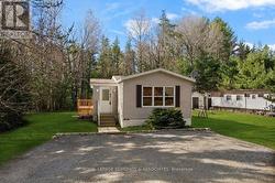 5 HUNTERS RUN LANE  Laurentian Hills, ON K0J 1J0