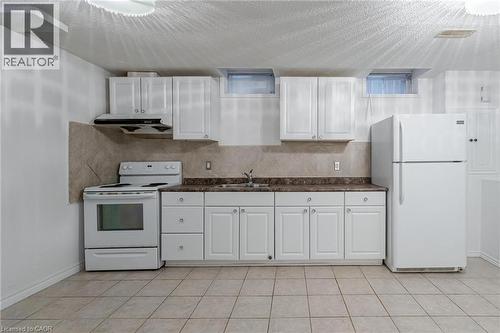 30 Richview Drive Unit# 2, Hamilton, ON - Indoor Photo Showing Kitchen