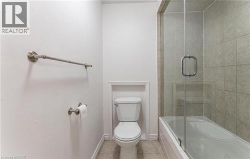 30 Richview Drive Unit# 2, Hamilton, ON - Indoor Photo Showing Bathroom