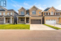 38 MUDMINNOW CRESCENT Ottawa, ON K4A 5H8