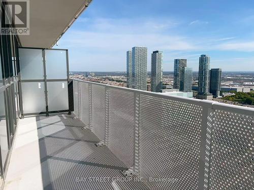 4208 - 28 Interchange Way, Vaughan, ON - Outdoor With View