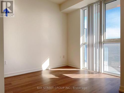 4208 - 28 Interchange Way, Vaughan, ON - Indoor Photo Showing Other Room