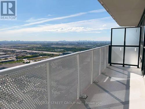 4208 - 28 Interchange Way, Vaughan, ON - Outdoor With View