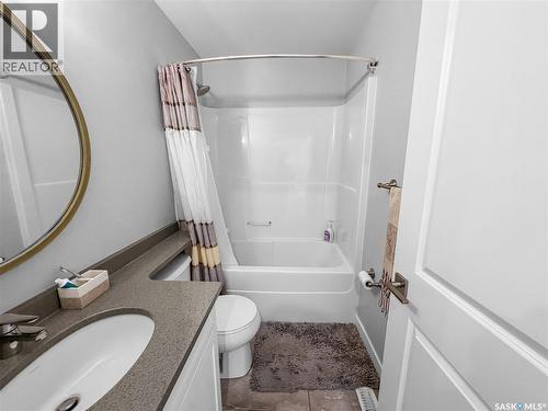 1231 Pringle Way, Saskatoon, SK - Indoor Photo Showing Bathroom