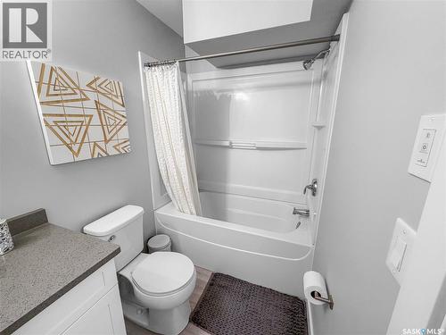 1231 Pringle Way, Saskatoon, SK - Indoor Photo Showing Bathroom