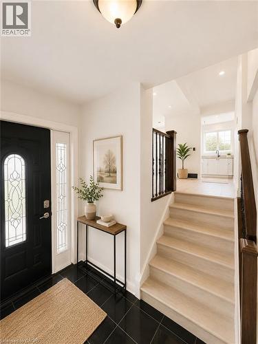 84 Elgar Avenue, Hamilton, ON - Indoor Photo Showing Other Room