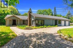 1356 OAK Lane  Mississauga, ON L5H 2X7