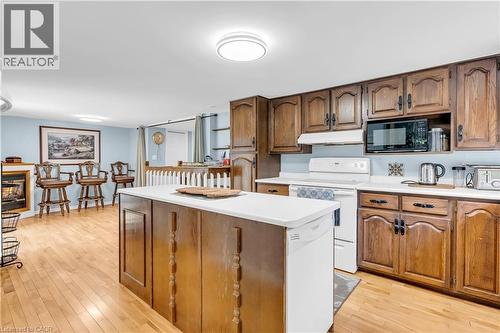 1356 Oak Lane, Mississauga, ON - Indoor Photo Showing Kitchen