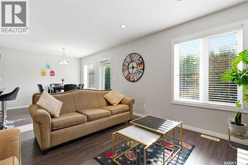 14 502 Rempel Manor, Saskatoon, SK - Indoor Photo Showing Living Room