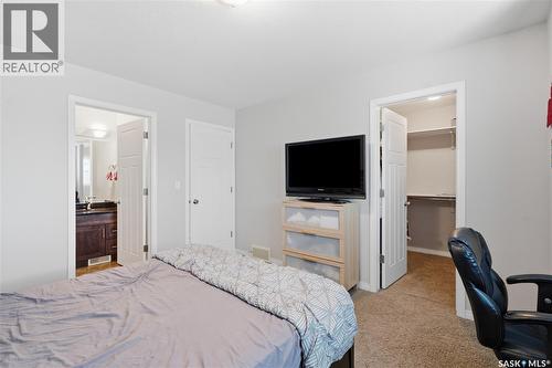 14 502 Rempel Manor, Saskatoon, SK - Indoor Photo Showing Bedroom