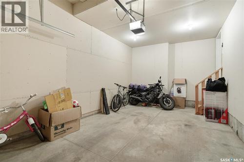 14 502 Rempel Manor, Saskatoon, SK - Indoor Photo Showing Garage