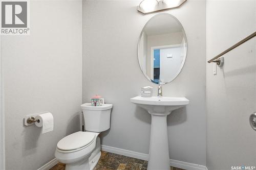 14 502 Rempel Manor, Saskatoon, SK - Indoor Photo Showing Bathroom