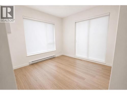 1380 Pridham Avenue Unit# 409, Kelowna, BC - Indoor Photo Showing Bathroom