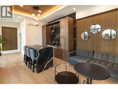 Exterior Front - 1380 Pridham Avenue Unit# 409, Kelowna, BC - Outdoor