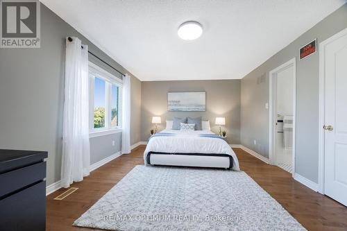 Airy bedroom with Ensuite Bathroom - 5859 Riverside Place, Mississauga, ON - Indoor Photo Showing Bedroom
