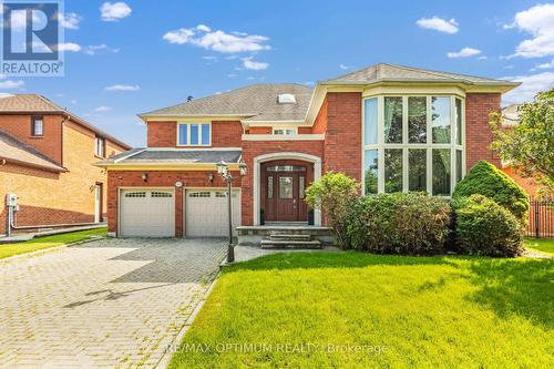 Stately brick exterior with bay windows - 5859 Riverside Place, Mississauga, ON - Outdoor