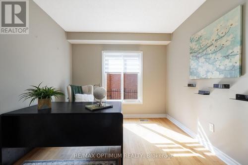Versatile main floor office/den - 5859 Riverside Place, Mississauga, ON - Indoor Photo Showing Office