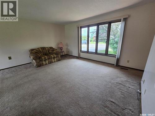 171 Lowestoft Street, Grayson, SK - Indoor Photo Showing Other Room