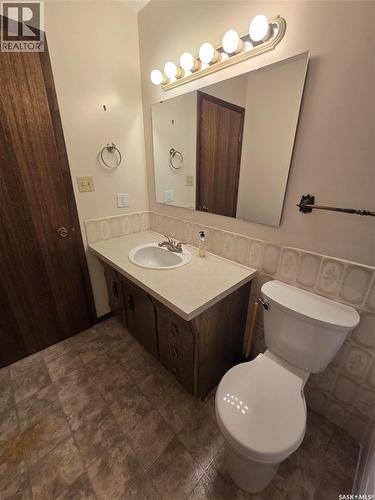 171 Lowestoft Street, Grayson, SK - Indoor Photo Showing Bathroom