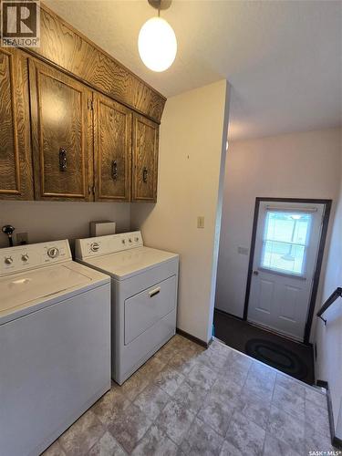 171 Lowestoft Street, Grayson, SK - Indoor Photo Showing Laundry Room
