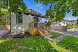 70 MACKAY AVENUE  London South (South E), ON N6J 2V5