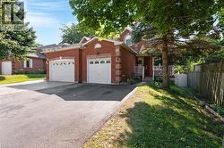 100 ANGLEROCK Drive  Cambridge, ON N1T 1L9