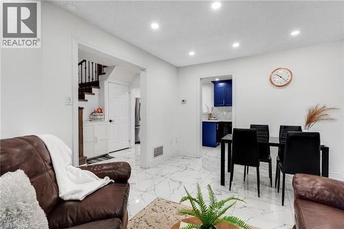 100 Anglerock Drive, Cambridge, ON - Indoor