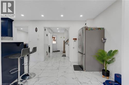 100 Anglerock Drive, Cambridge, ON - Indoor Photo Showing Other Room