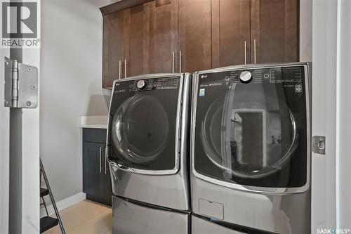 3821 Goldfinch Way, Regina, SK - Indoor Photo Showing Laundry Room