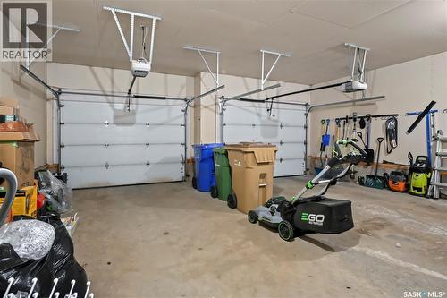 3821 Goldfinch Way, Regina, SK - Indoor Photo Showing Garage