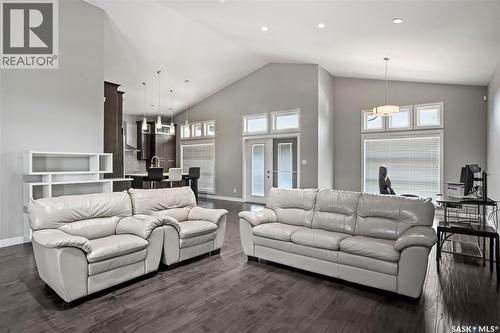 3821 Goldfinch Way, Regina, SK - Indoor Photo Showing Living Room