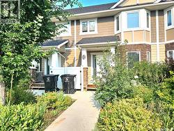 1415 Hunter ROAD  Saskatoon, SK S7T 0T4