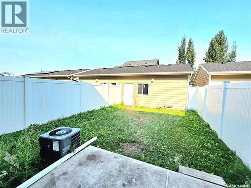 1415 Hunter Road, Saskatoon, SK - Outdoor