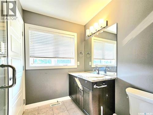 1415 Hunter Road, Saskatoon, SK - Indoor Photo Showing Bathroom
