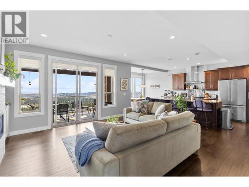 1870 Rosealee Lane Unit# 34, West Kelowna, BC - Indoor Photo Showing Living Room