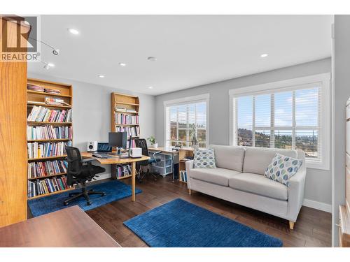 1870 Rosealee Lane Unit# 34, West Kelowna, BC - Indoor Photo Showing Living Room