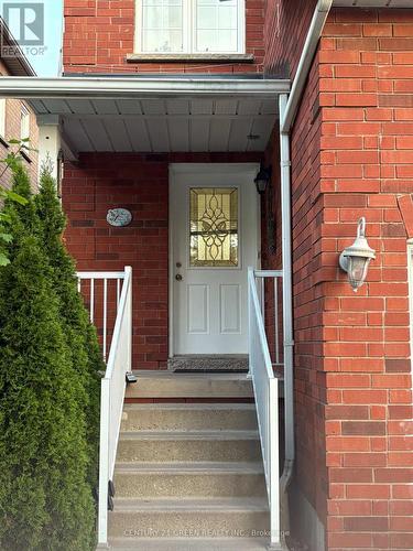 (UPPER) - 598 DOLLY BIRD LANE , Mississauga, Ontario L5W 1G7 3