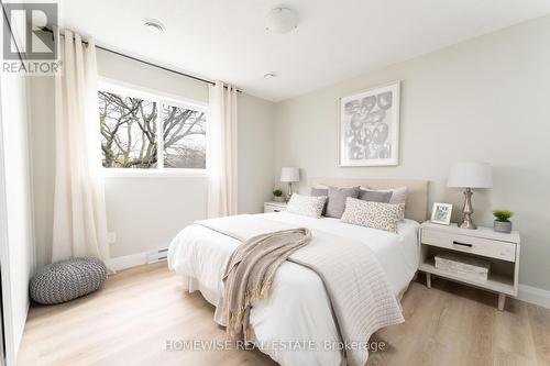 B17 - 240 Ormond Drive, Oshawa, ON - Indoor Photo Showing Bedroom