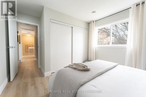 B17 - 240 Ormond Drive, Oshawa, ON - Indoor Photo Showing Bedroom