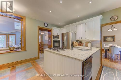 63 Birch Street, Cambridge, ON - Indoor Photo Showing Kitchen