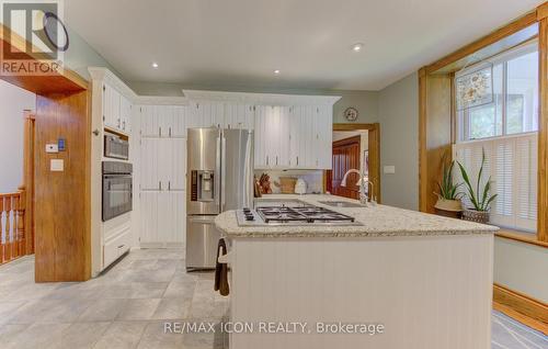 63 Birch Street, Cambridge, ON - Indoor Photo Showing Kitchen