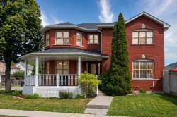 6568 Aston Martin Mews  Mississauga, ON L9N 7P5