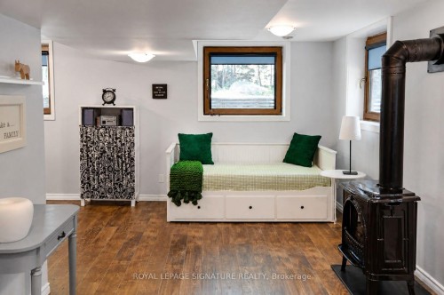 23 Crown Court, Tiny, ON - Indoor Photo Showing Bedroom