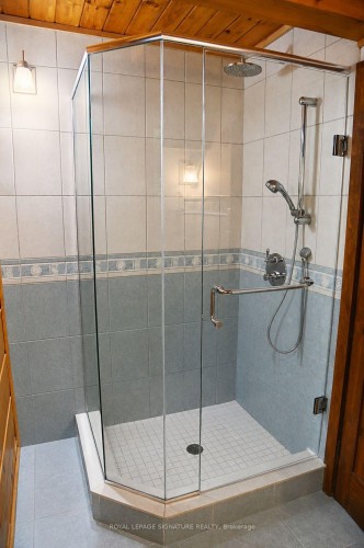 23 Crown Court, Tiny, ON - Indoor Photo Showing Bathroom